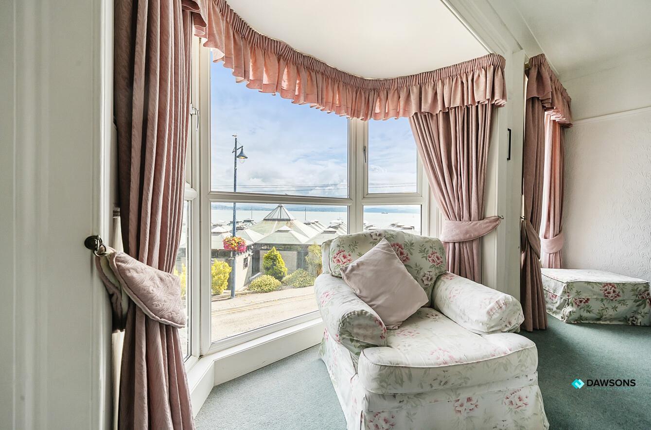 Mumbles Road, Mumbles, Swansea, SA3 4EL